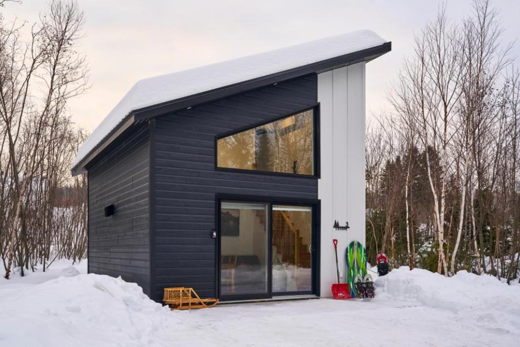 Hebergement Du Grenier 2 0 Notre-Dame-des-Monts Exterior photo